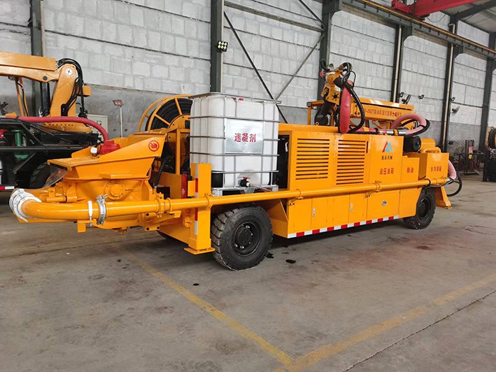 疫情防控不松懈，柴油機(jī)礦用混凝土濕式噴射車正常發(fā)貨！